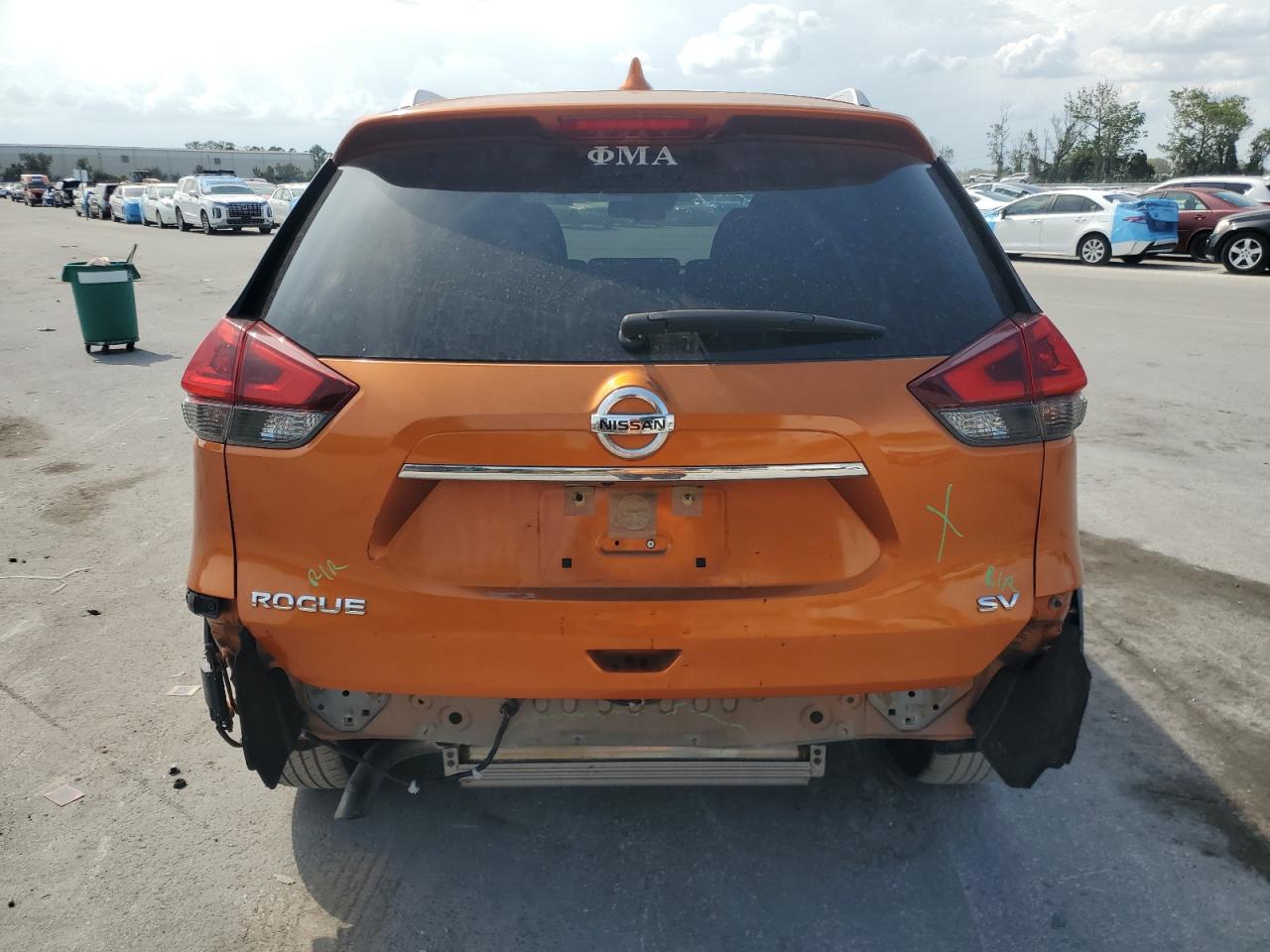 2020 Nissan Rogue S VIN: JN8AT2MT2LW010059 Lot: 55862835
