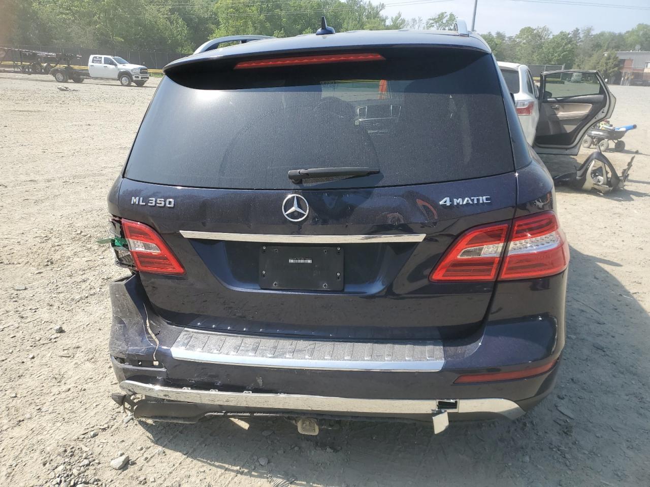 2015 Mercedes-Benz Ml 350 4Matic VIN: 4JGDA5HB1FA618394 Lot: 55184115
