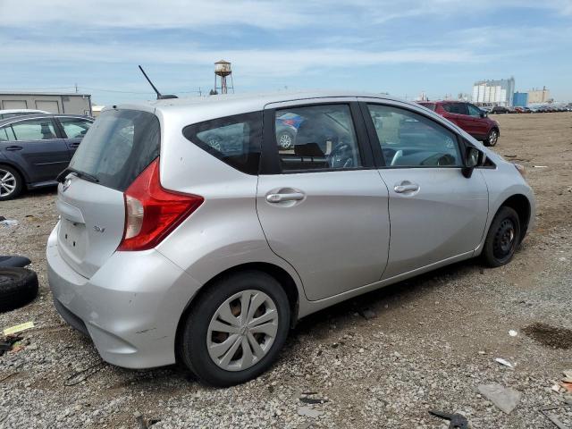  NISSAN VERSA 2018 Серебристый