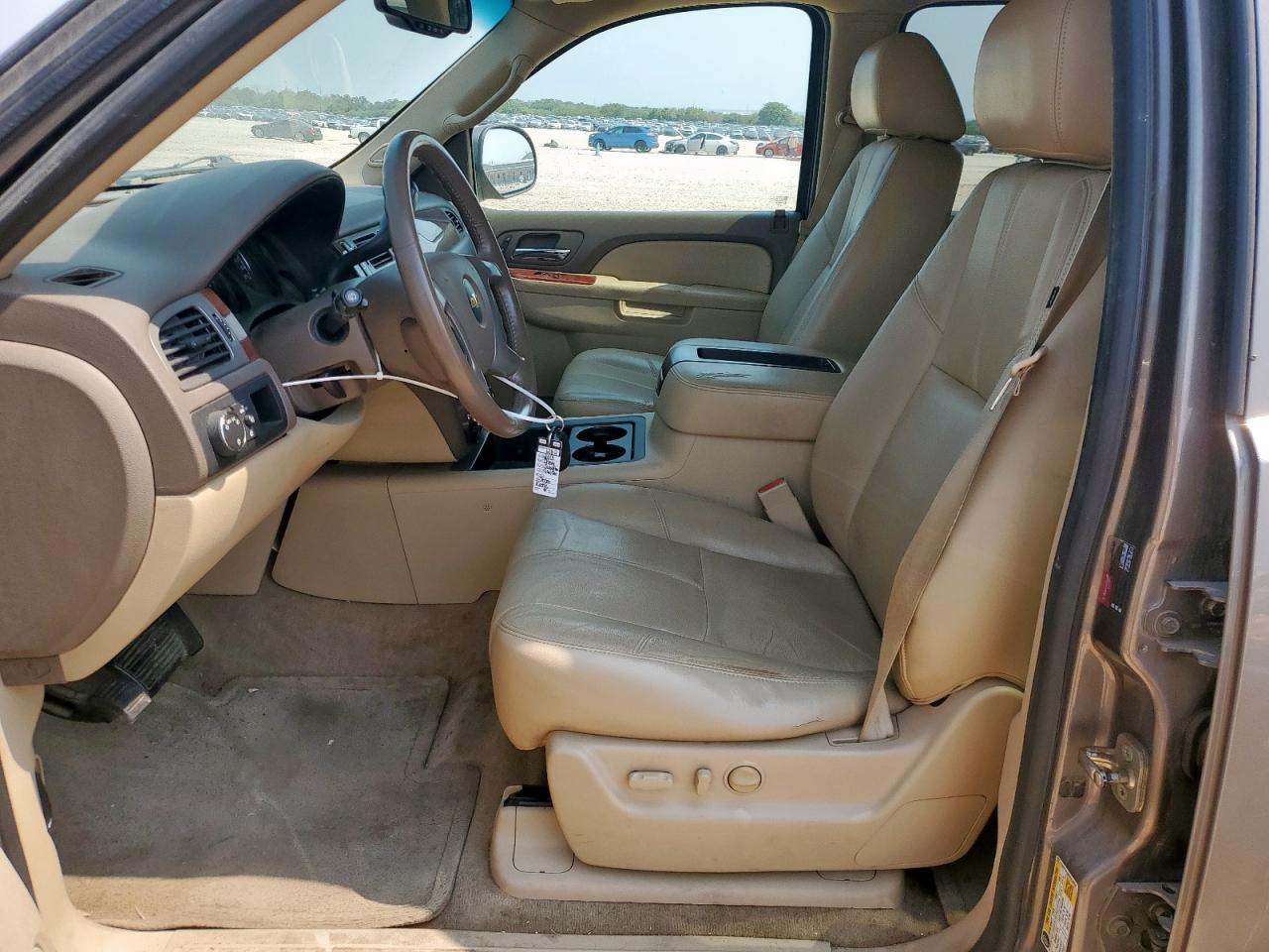 2013 Chevrolet Suburban C1500 Lt VIN: 1GNSCJE08DR230036 Lot: 55268565