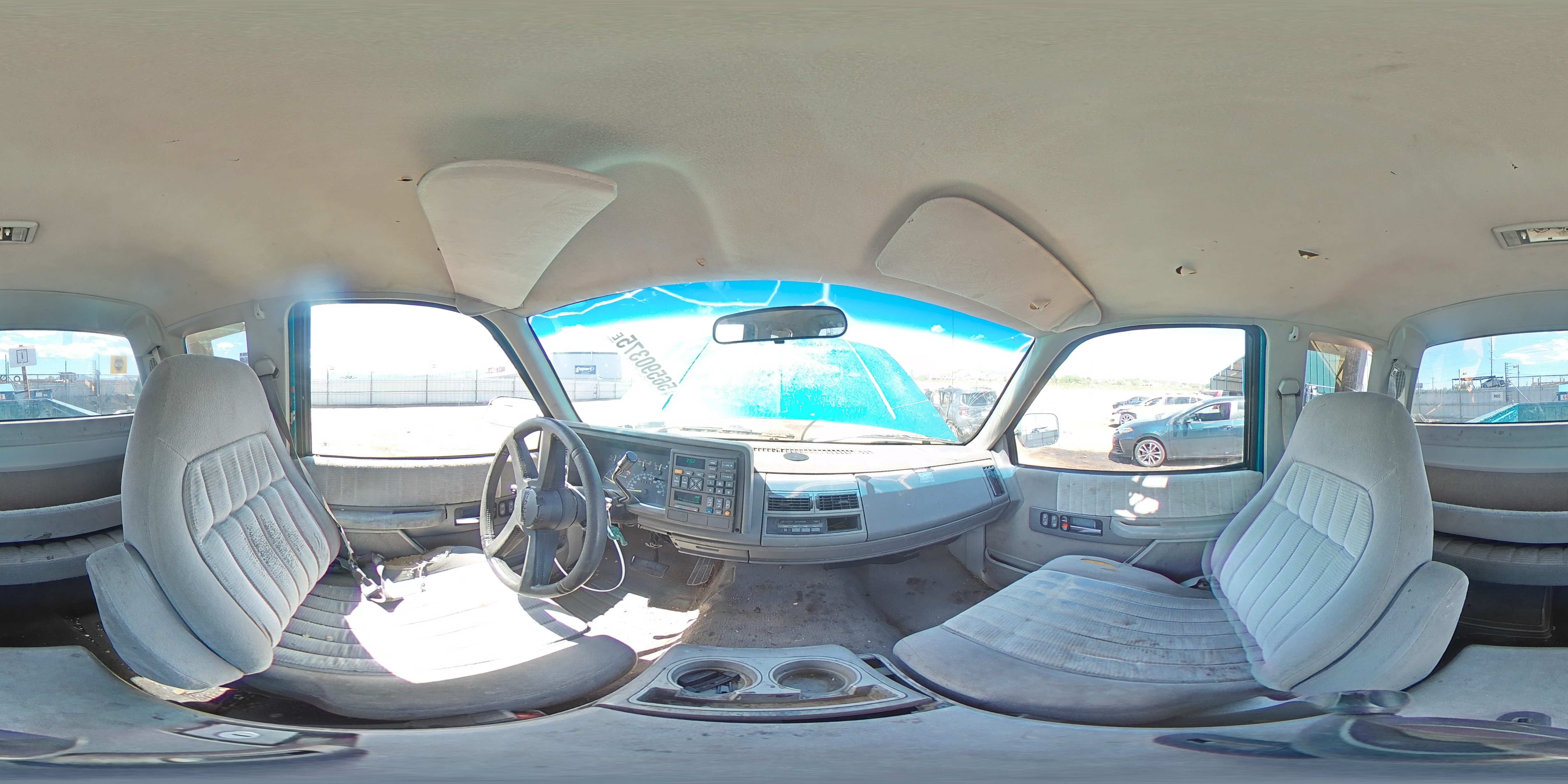 1994 Chevrolet Gmt-400 C1500 VIN: 2GCEC19K5R1155927 Lot: 56590375