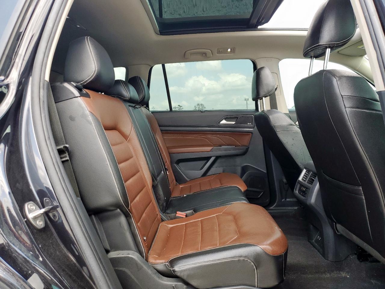 2023 Volkswagen Atlas Sel Premium R-Line VIN: 1V2FR2CA0PC513160 Lot: 56736575