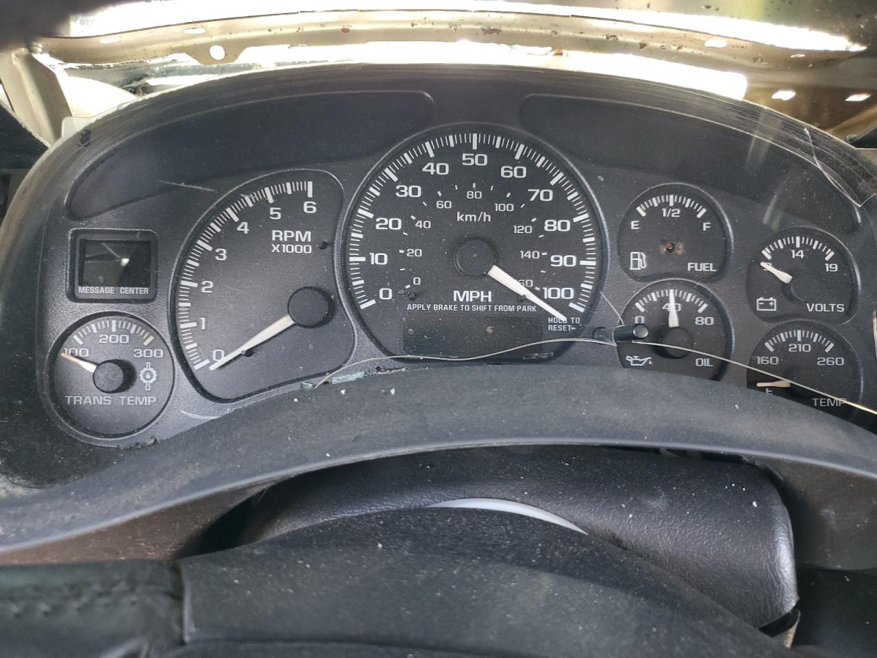 2002 Chevrolet Suburban C2500 VIN: 3GNGC26U42G214796 Lot: 57708045