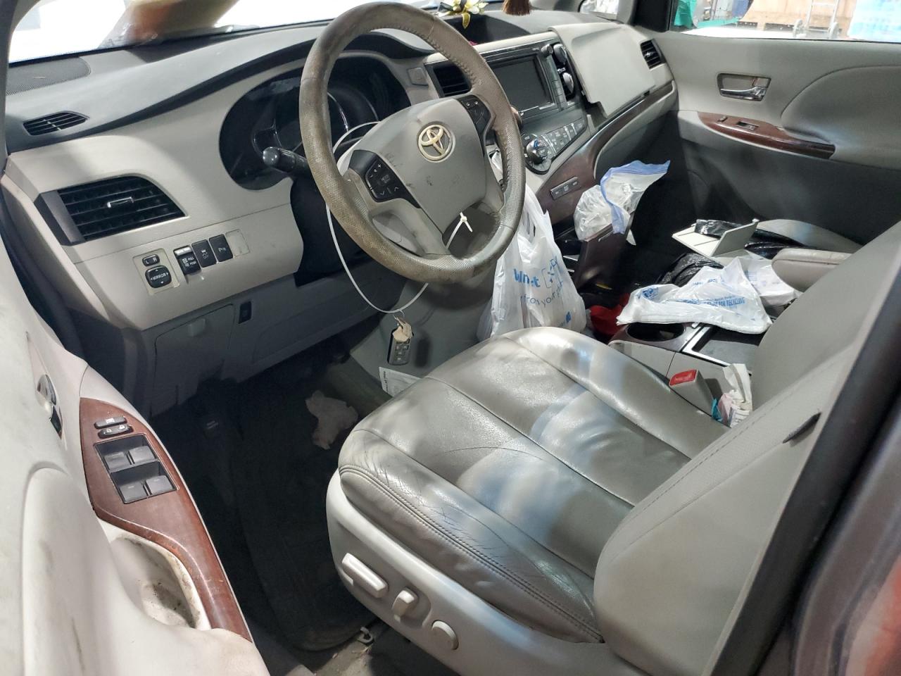 2011 Toyota Sienna Xle VIN: 5TDDK3DCXBS005787 Lot: 56923495