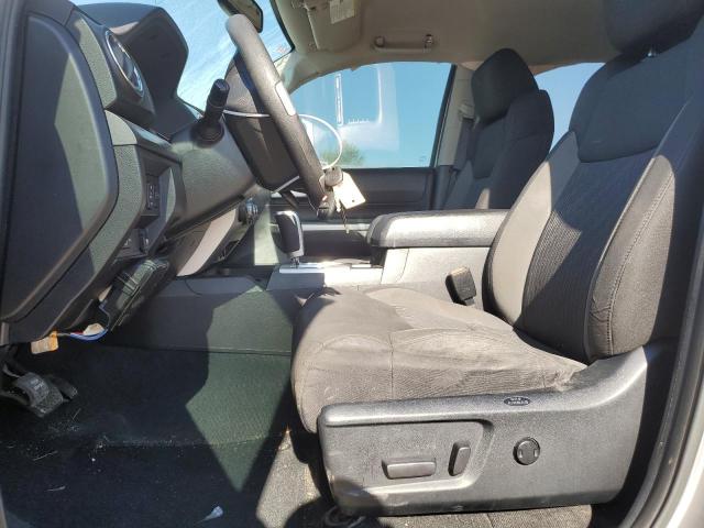  TOYOTA TUNDRA 2015 Srebrny