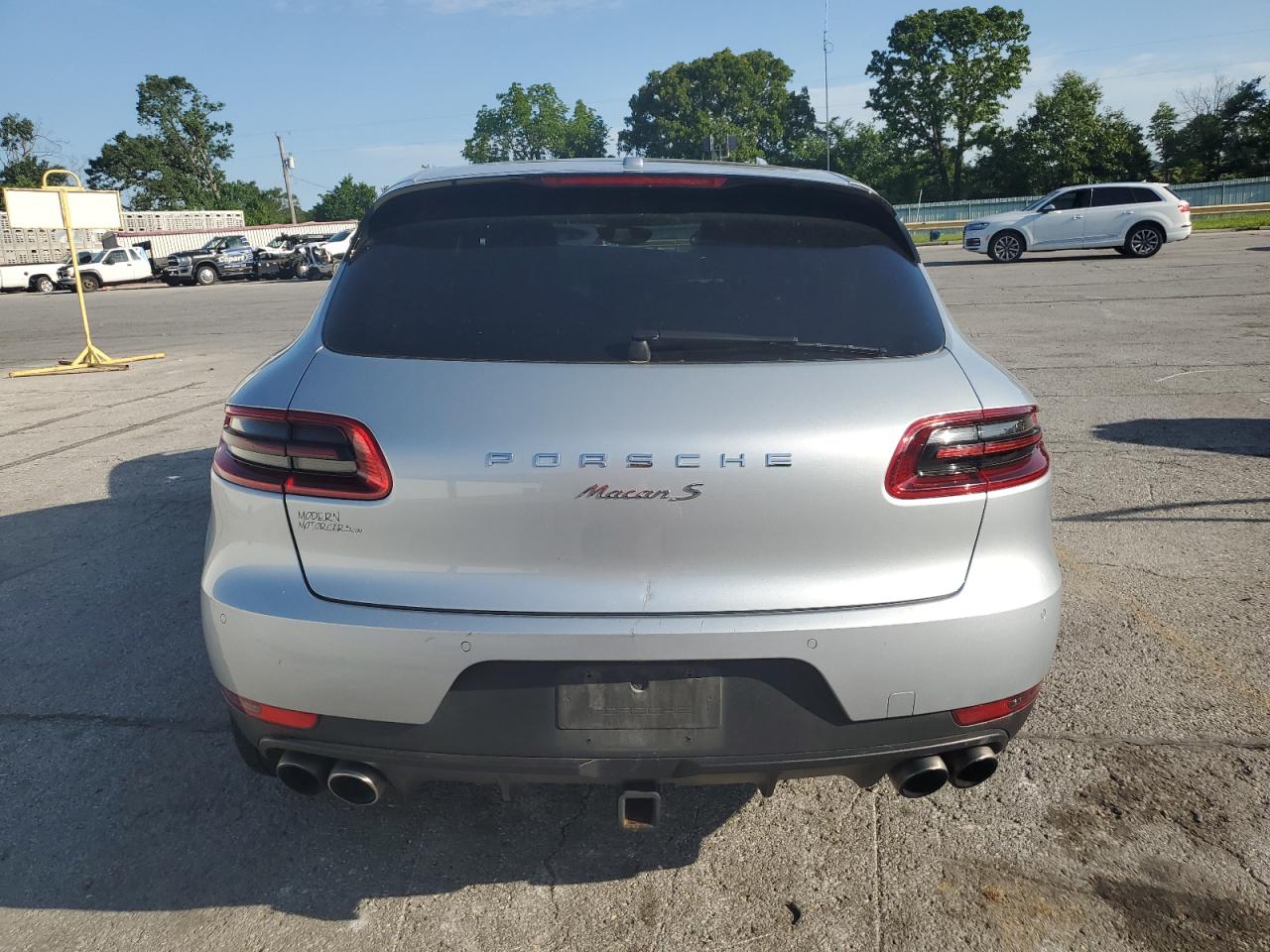 2017 Porsche Macan S VIN: WP1AB2A59HLB16309 Lot: 57421445