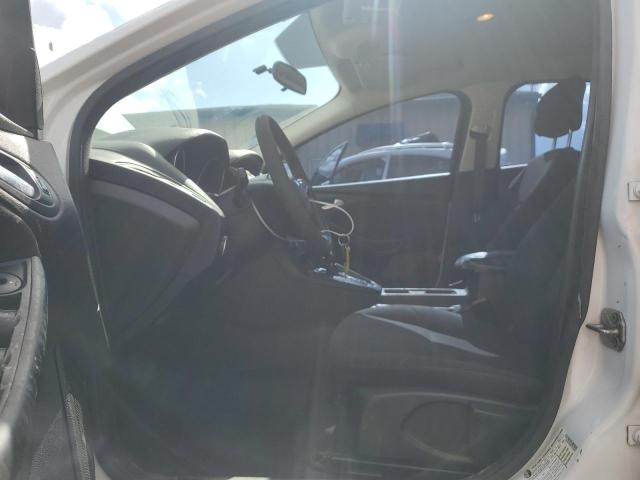 FORD FOCUS 2015 White