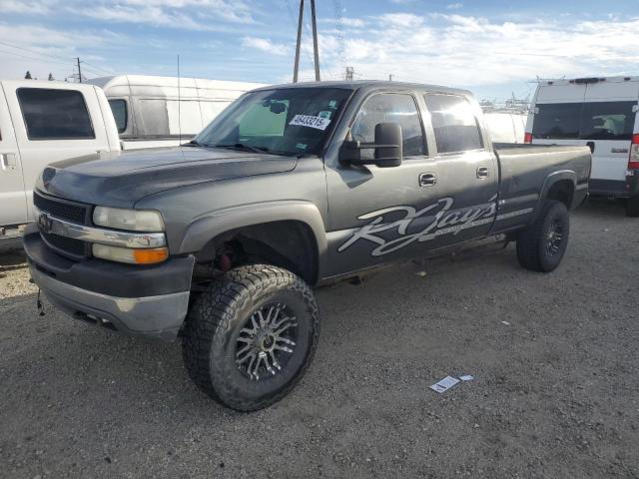 Rancho Cucamonga, CA에서 판매 중인 2001 Chevrolet Silverado K2500 Heavy Duty - Vandalism