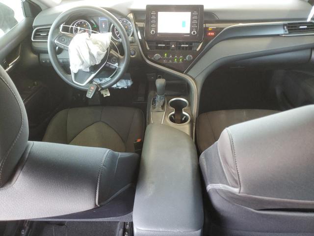  TOYOTA CAMRY 2021 Czerwony