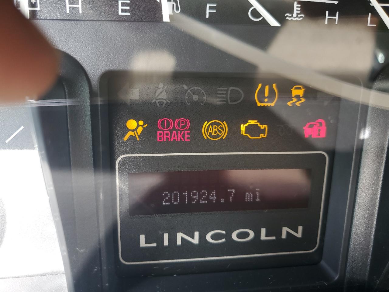 2011 Lincoln Navigator VIN: 5LMJJ2H53BEJ00878 Lot: 56876255