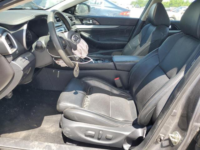 Sedans NISSAN MAXIMA 2017 Szary