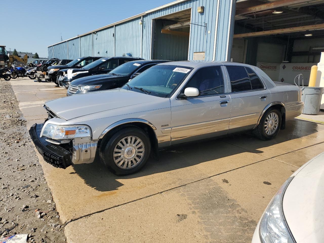 2006 Mercury Grand Marquis Ls للبيع في Eldridge، IA - Front End