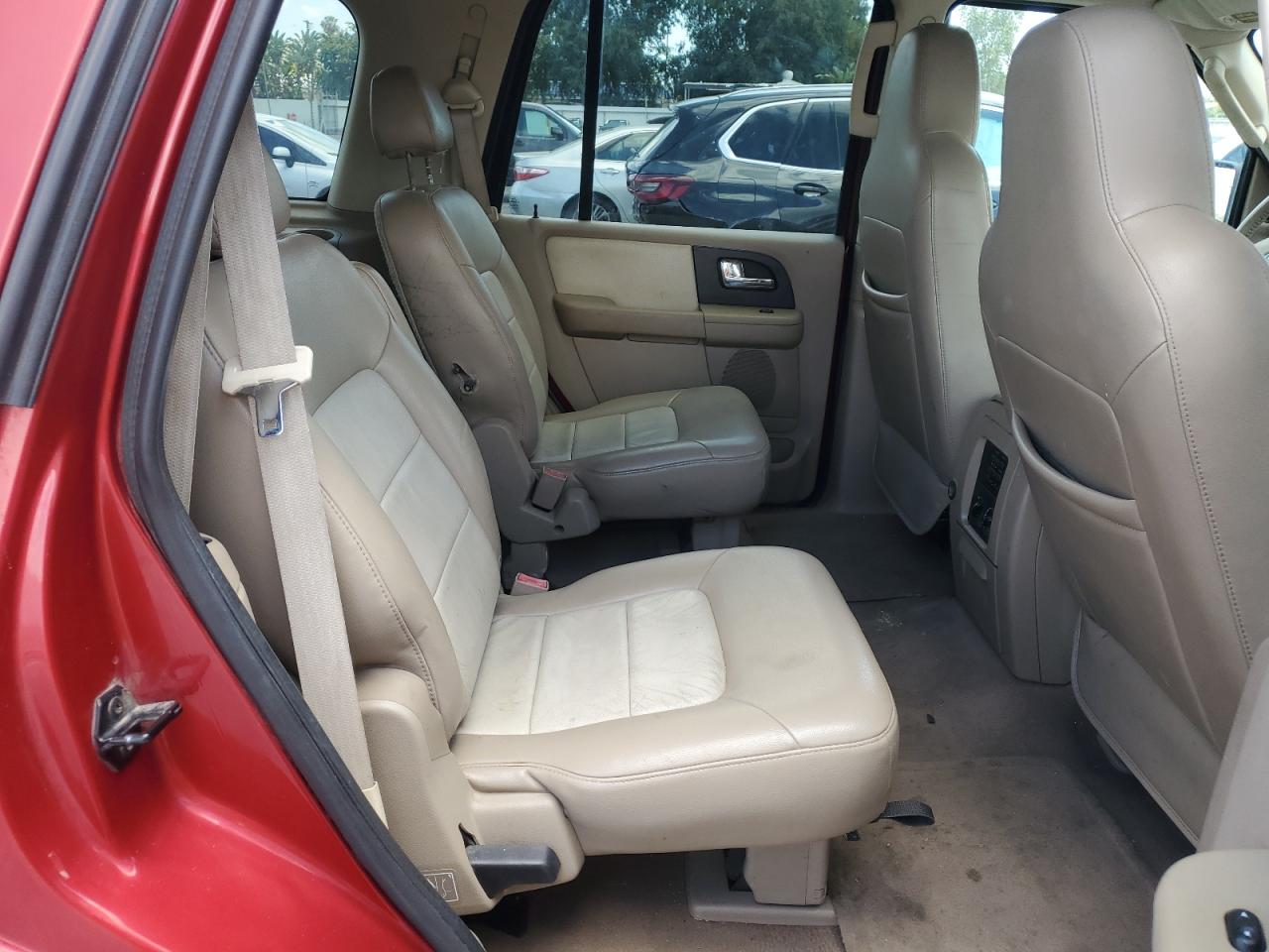 2005 Ford Expedition Eddie Bauer VIN: 1FMPU17545LA15984 Lot: 57132095