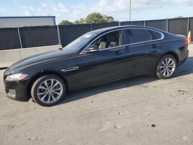 Sedans JAGUAR XF 2017 Czarny