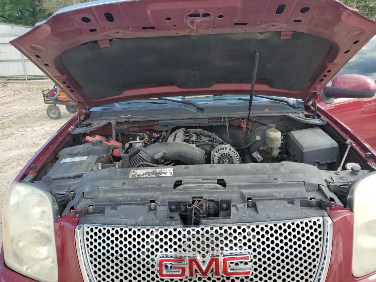 2007 GMC Yukon VIN: 1GKFC13J67R234911 Lot: 56944045