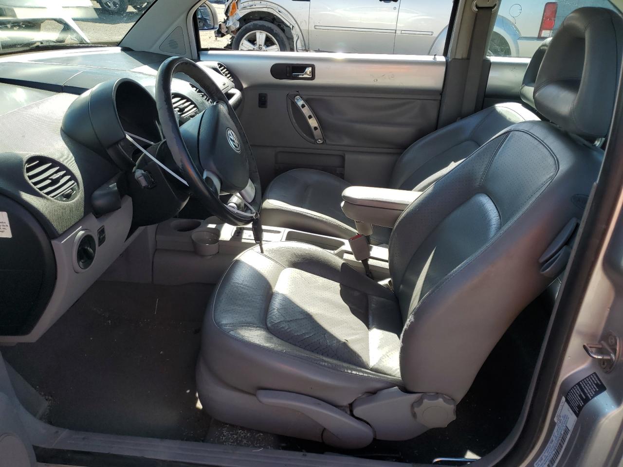 2000 Volkswagen New Beetle Gls VIN: 3VWCA21C5YM476085 Lot: 56998365