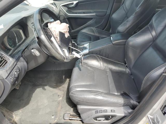 Седани VOLVO S60 2015 Сріблястий