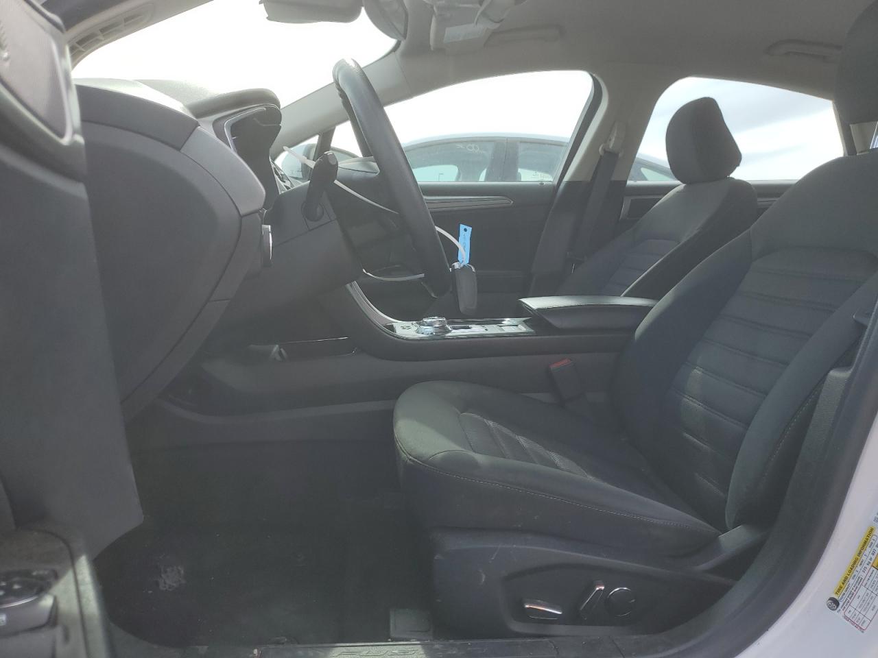 2020 Ford Fusion Se VIN: 3FA6P0LU1LR177073 Lot: 54066205