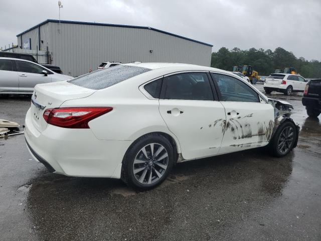  NISSAN ALTIMA 2017 White