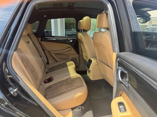  PORSCHE MACAN 2017 Black