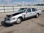 1995 Lincoln Town Car Cartier for Sale in Dunn, NC - Front End
