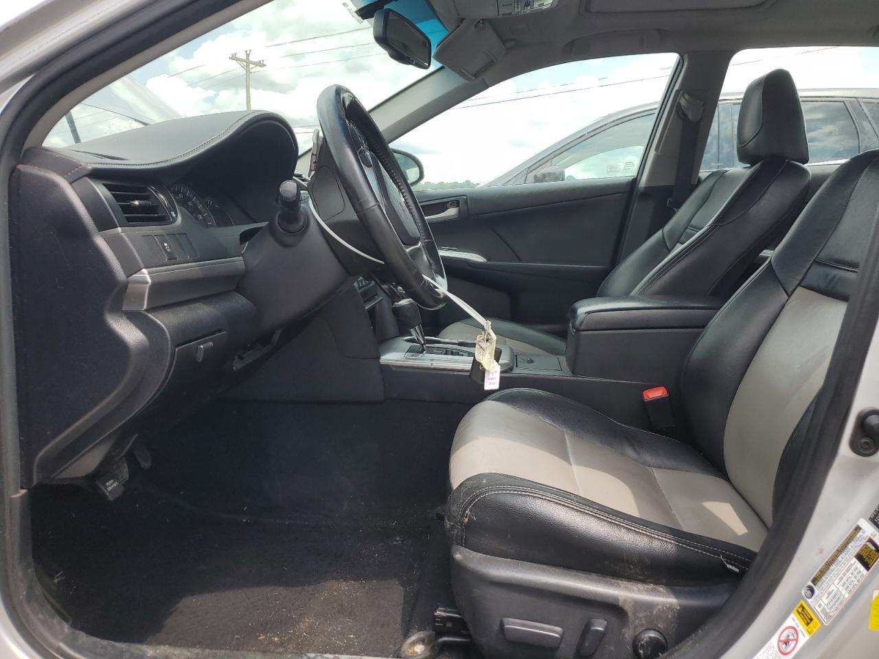 2014 Toyota Camry L VIN: 4T1BF1FK4EU810300 Lot: 56697645