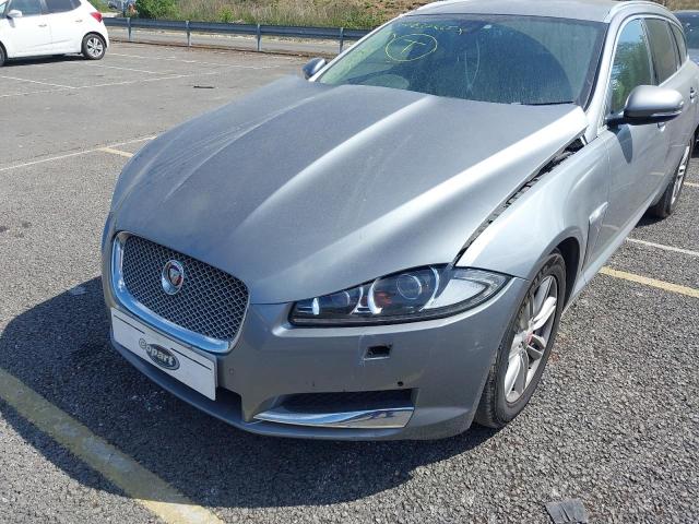 2014 JAGUAR XF LUXURY
