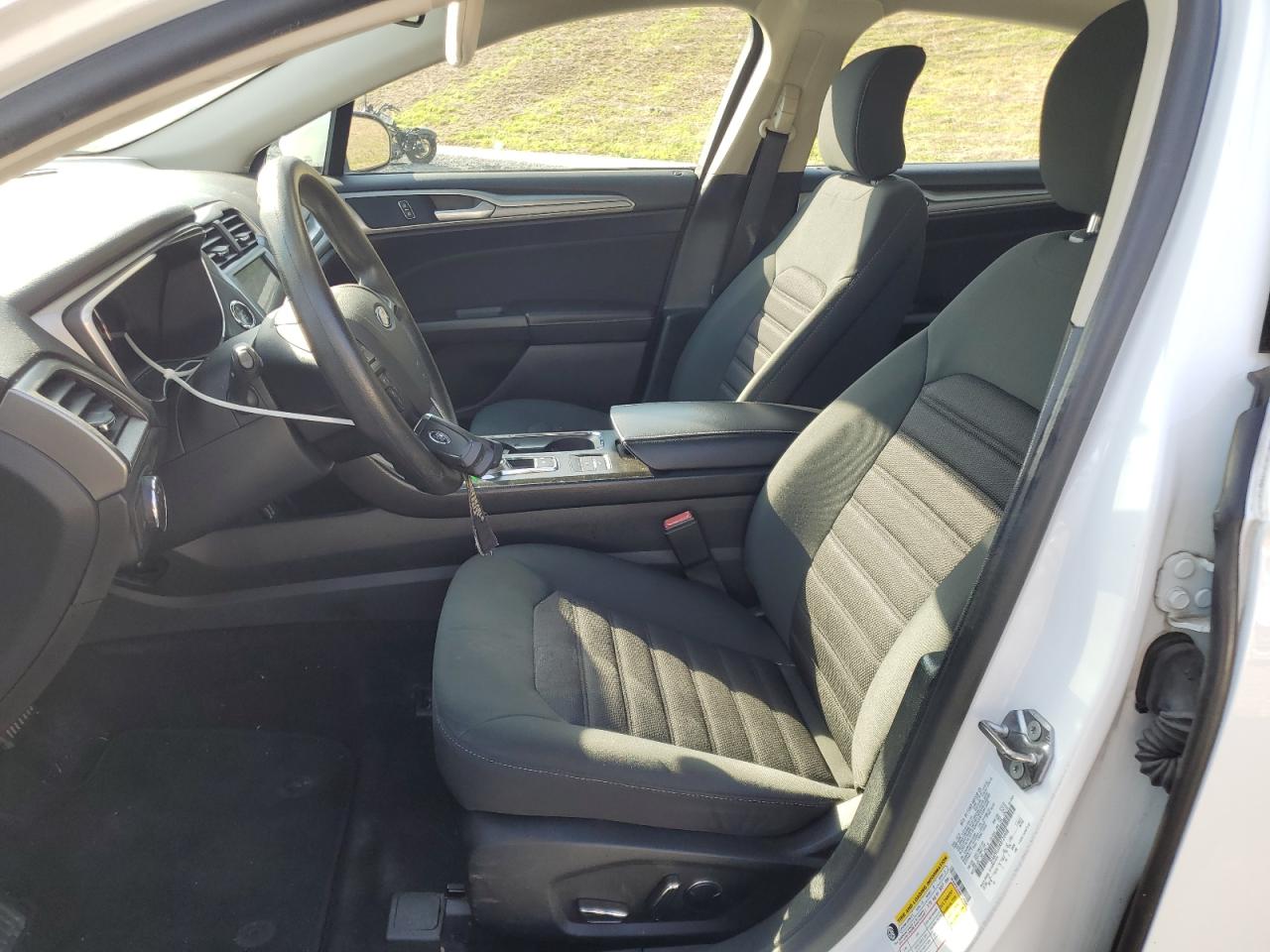 2019 Ford Fusion Se VIN: 3FA6P0LU5KR124908 Lot: 54028635