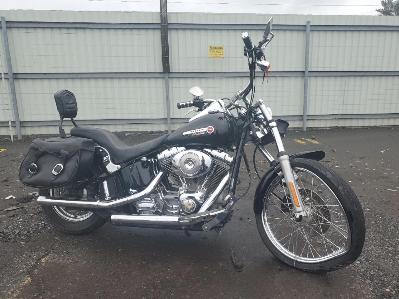 2005 Harley-Davidson Fxsti للبيع في Pennsburg، PA - Front End