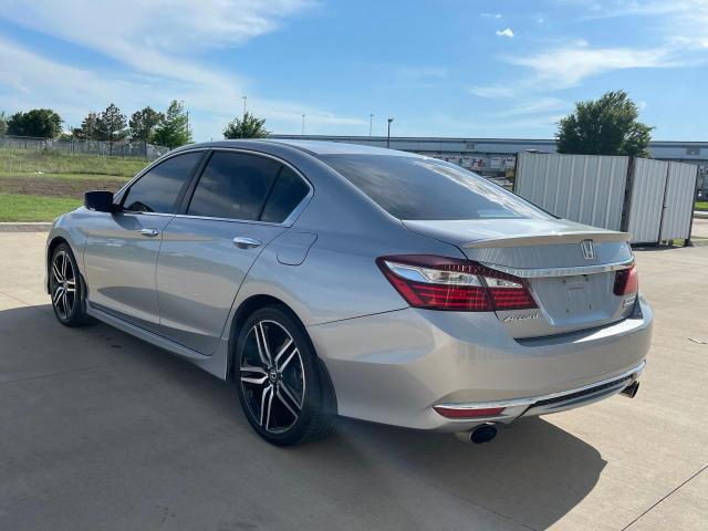 Sedans HONDA ACCORD 2017 Srebrny