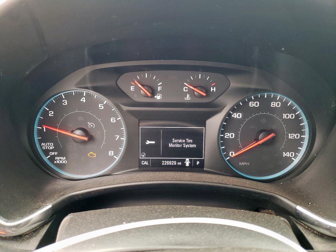2GNAXJEV2J6262404 CHEVROLET EQUINOX 2018