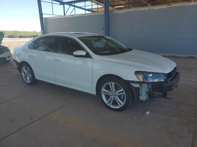 Седаны VOLKSWAGEN PASSAT 2014 Белый