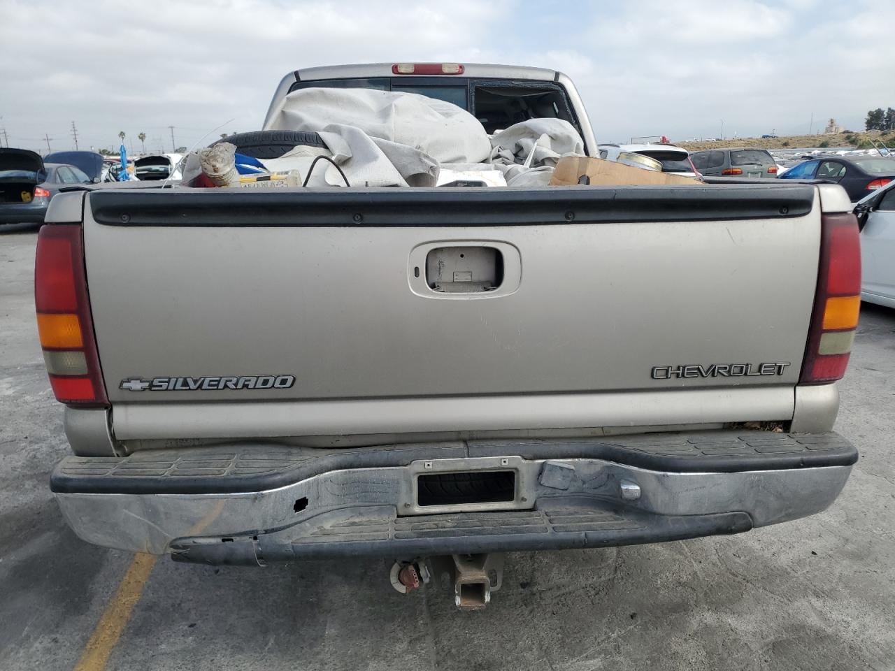 2000 Chevrolet Silverado K1500 VIN: 2GCEK19T0Y1113398 Lot: 56569575