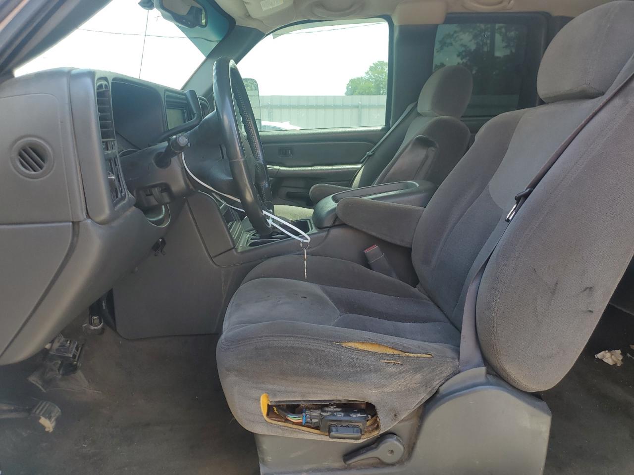 2005 GMC Sierra K2500 Heavy Duty VIN: 1GTHK29U95E103121 Lot: 57219545