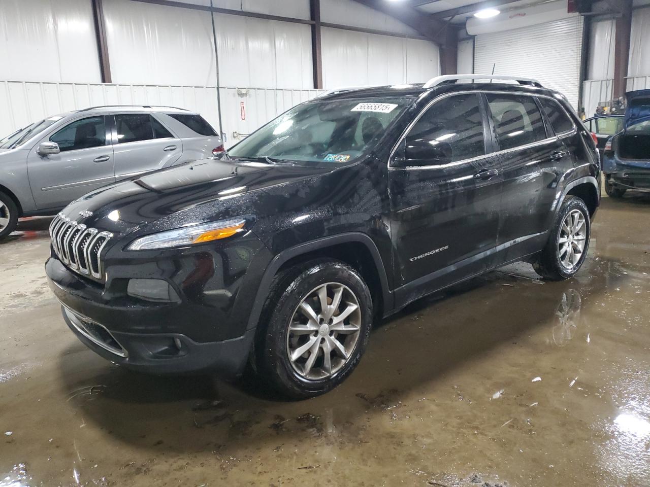 West Mifflin, PA에서 판매 중인 2018 Jeep Cherokee Limited - Rear End