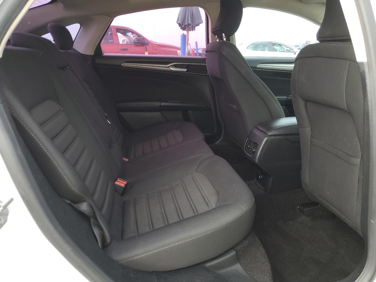 2019 Ford Fusion Se VIN: 3FA6P0LUXKR124922 Lot: 54043165