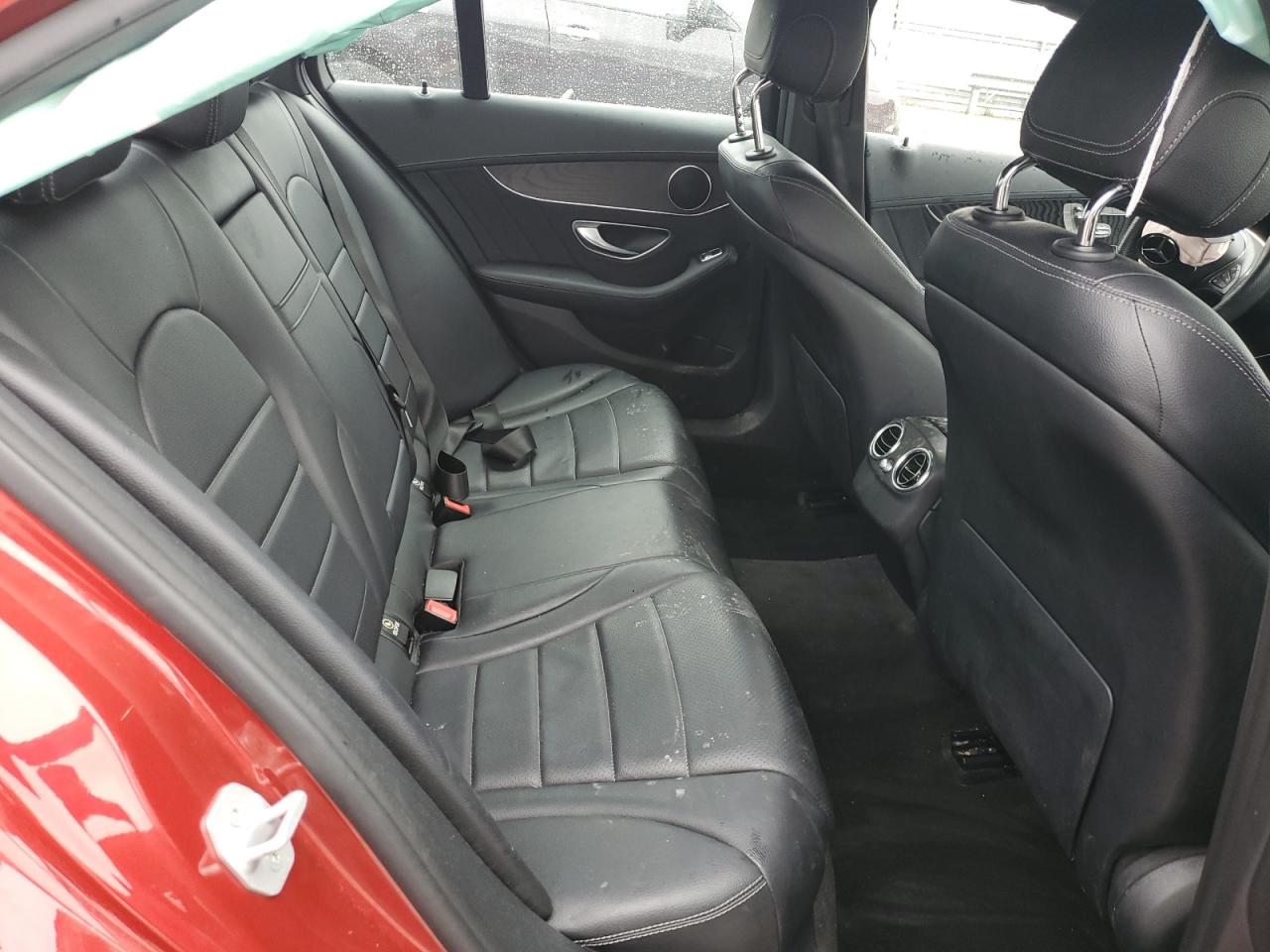 2016 Mercedes-Benz C 300 4Matic VIN: 55SWF4KB9GU135597 Lot: 58027375