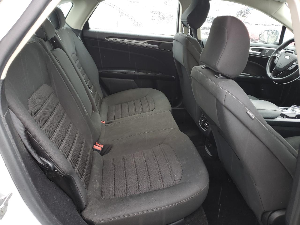 2020 Ford Fusion Se VIN: 3FA6P0LUXLR119088 Lot: 55085255