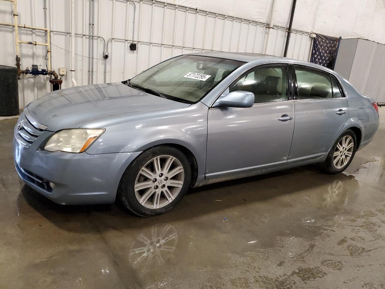 2006 Toyota Avalon Xl იყიდება Avon-ში, MN - Front End