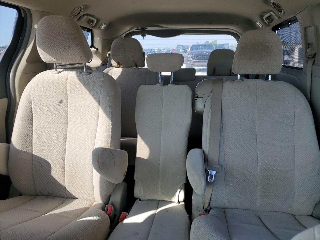 2011 Toyota Sienna Le VIN: 5TDKK3DC4BS036279 Lot: 55282995