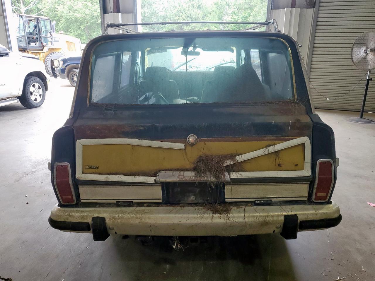 1986 Jeep Grand Wagoneer VIN: 1JCNJ15U5GT147524 Lot: 57421255