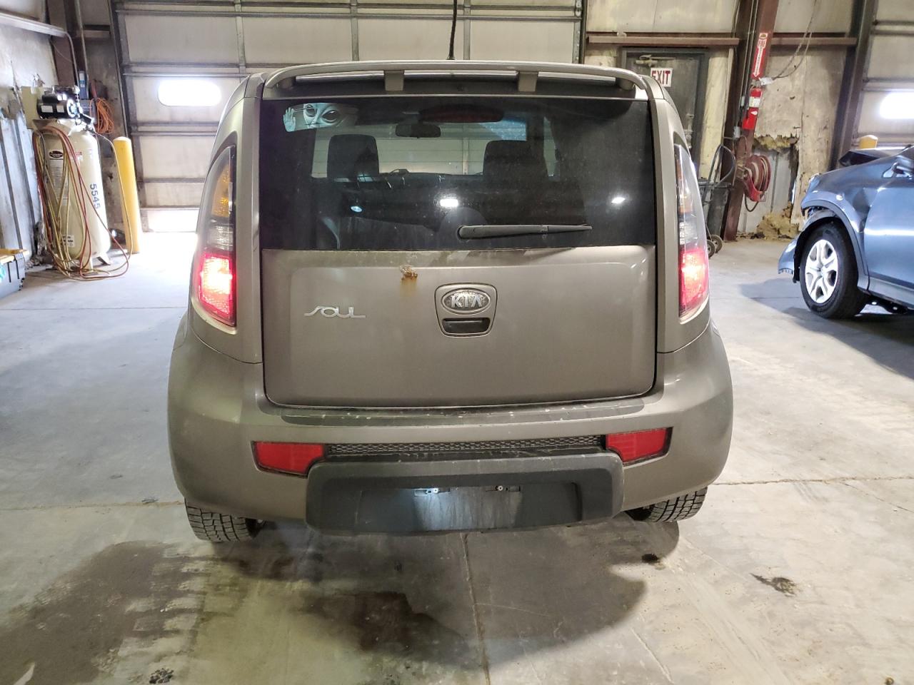 2010 Kia Soul + VIN: KNDJT2A20A7121482 Lot: 56365295