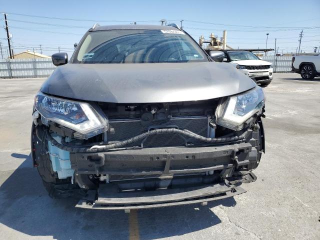  NISSAN ROGUE 2017 Szary