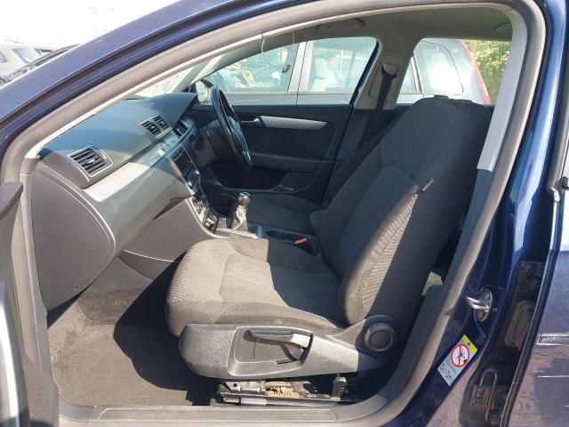 2011 VOLKSWAGEN PASSAT S B