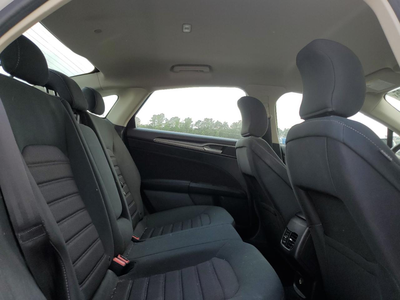 2019 Ford Fusion Se VIN: 3FA6P0LU3KR285127 Lot: 54026335