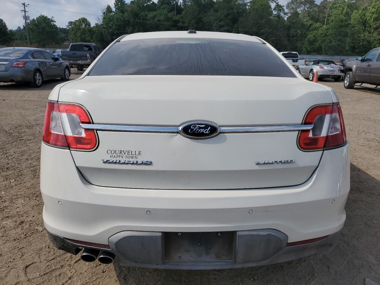 2010 Ford Taurus Limited VIN: 1FAHP2FW0AG129361 Lot: 57039915