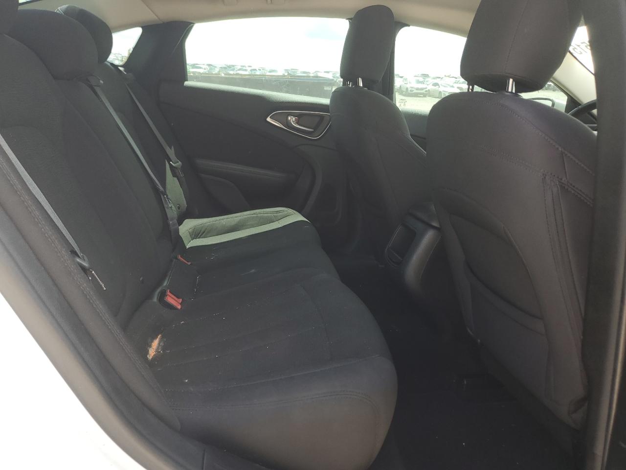 2015 Chrysler 200 Limited VIN: 1C3CCCAB4FN630478 Lot: 50972515