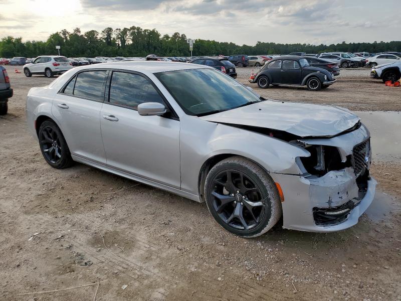  CHRYSLER 300 2022 Srebrny