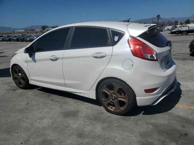  FORD FIESTA 2016 Biały