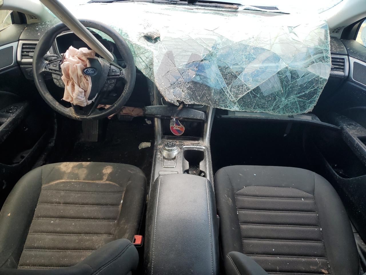 2019 Ford Fusion Se VIN: 3FA6P0LU6KR218585 Lot: 55289675